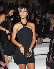 Rihanna nude picture
