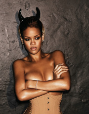Rihanna nude picture