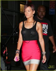 Rihanna nude picture