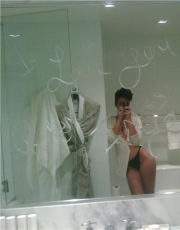 Rihanna nude picture